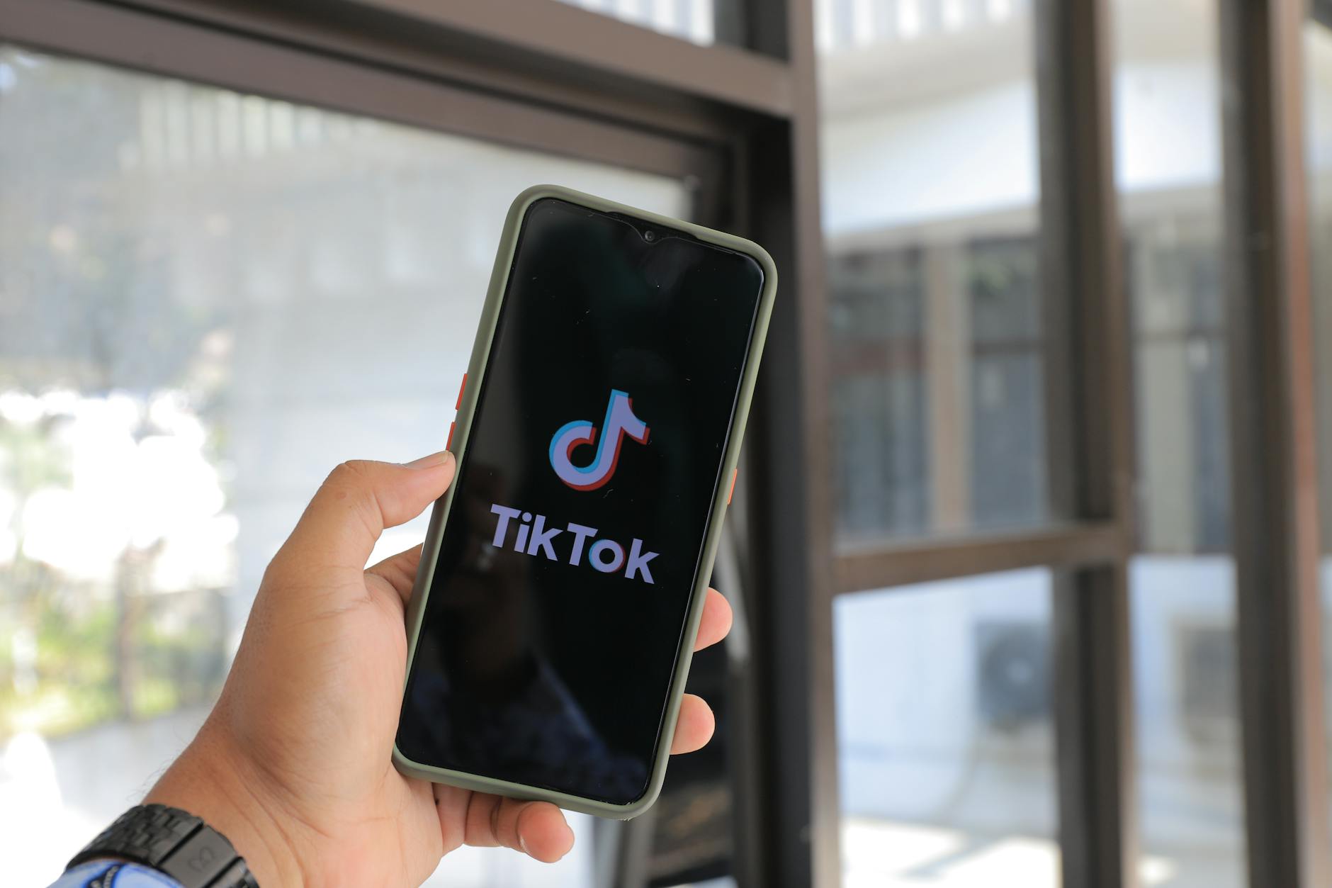 L’art de dompter votre Flux: Maîtrisez TikTok en 4 étapes